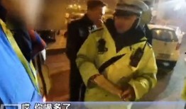 爆料视频代驾小哥是谁啊,代驾小哥身份曝光，网友热议背后的故事